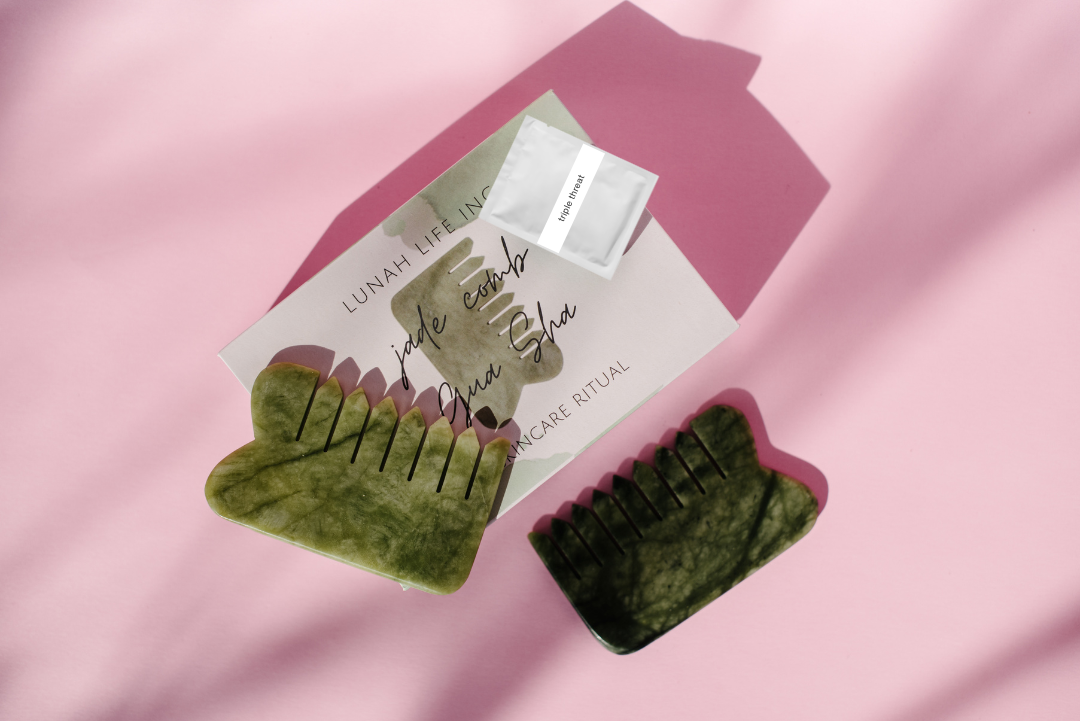 INTRO GUA SHA TOOL Jade Comb