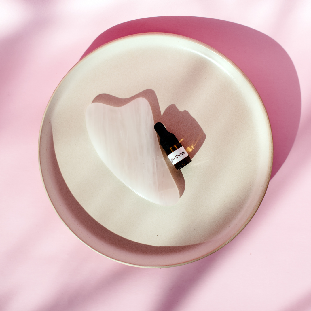 INTRO GUA SHA TOOL | Rose Quartz Heart
